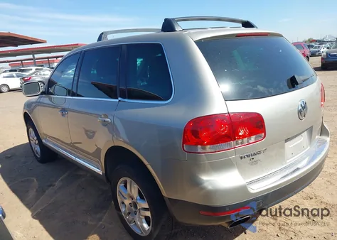 2004 Volkswagen Touareg V8 from USA, damaged, VIN WVGCM77L64D076276
